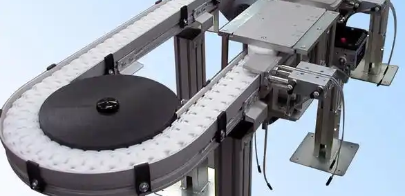 哪些因素會(huì )影響懸掛式柔性輸送線(xiàn)的使用壽命?