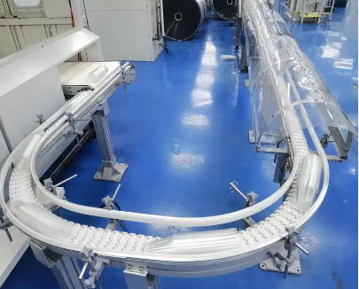 如何選擇適合自己工廠(chǎng)的無(wú)動(dòng)力柔性輸送線(xiàn)?