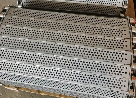 如何選擇適合的柔性鏈板輸送線(xiàn)的不銹鋼鏈板?