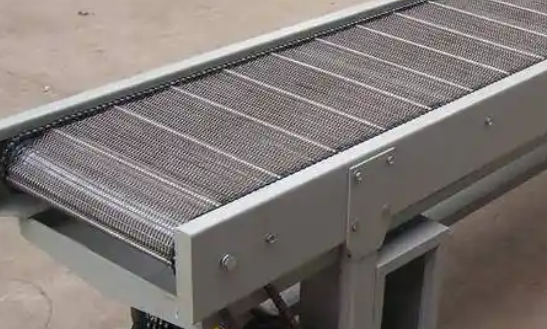 防滑式鏈板輸送線(xiàn)有哪些優(yōu)勢?